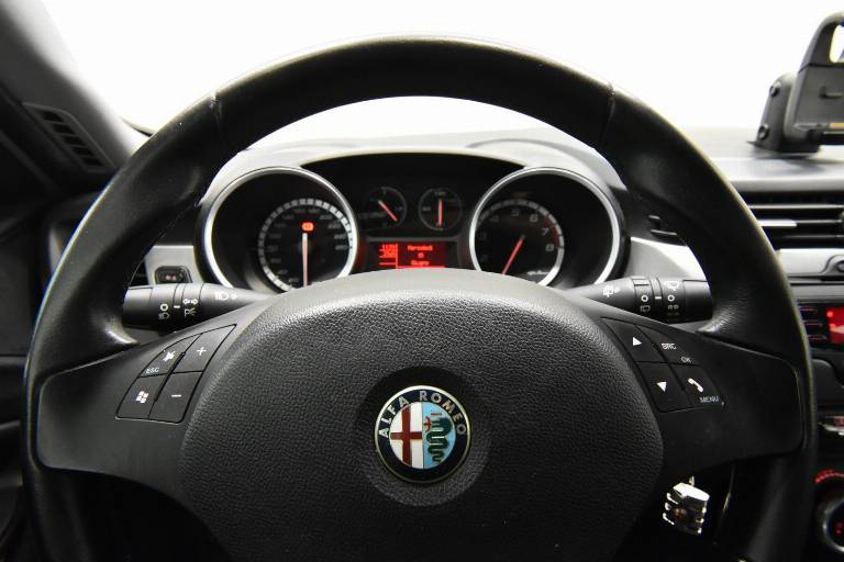 ALFA ROMEO Giulietta 21