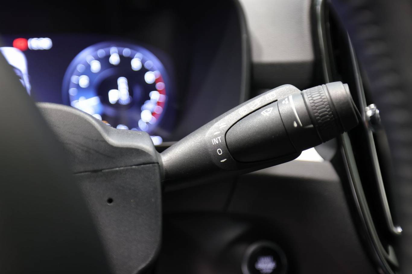 VOLVO XC40 23