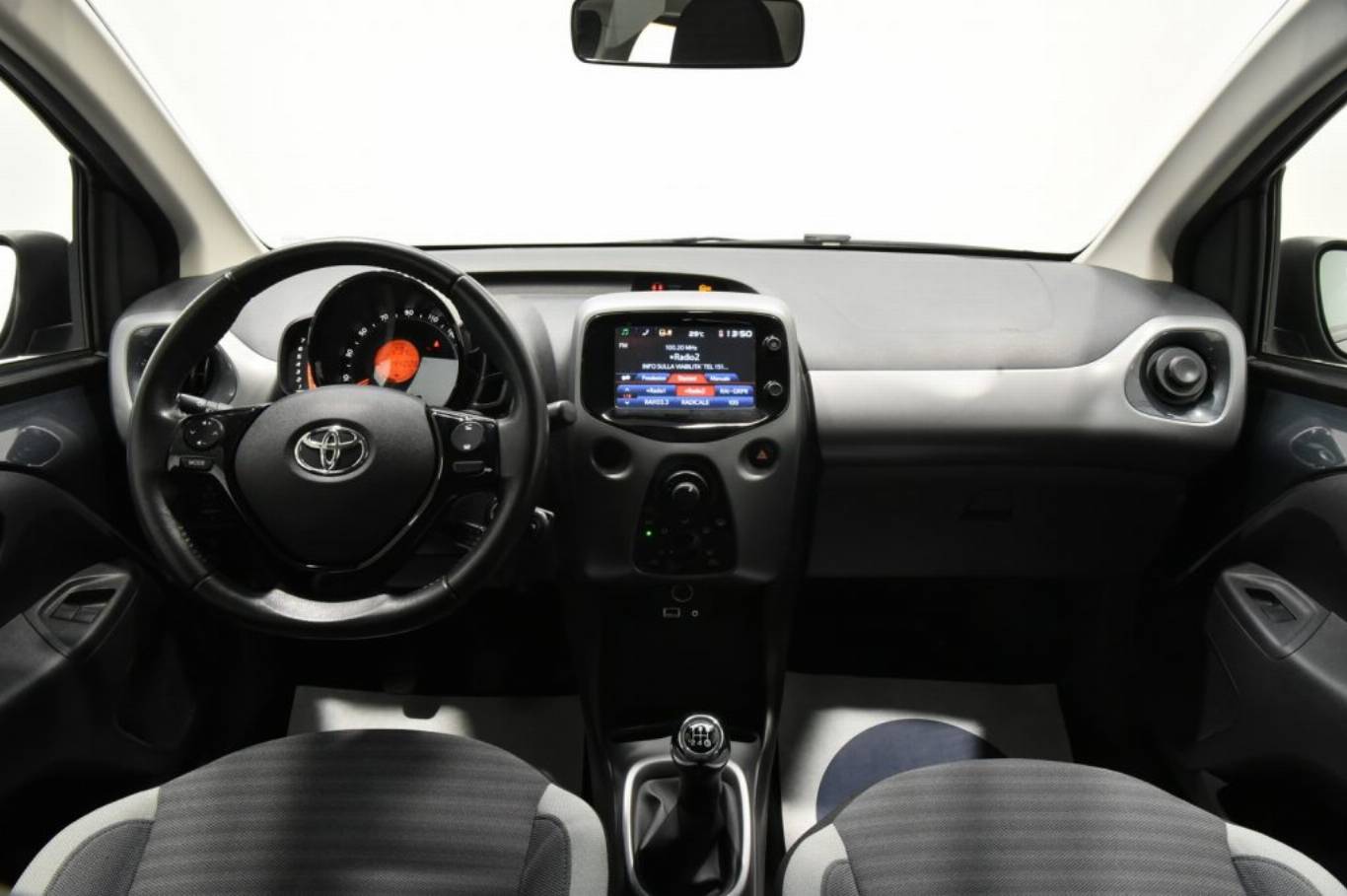 TOYOTA Aygo 22