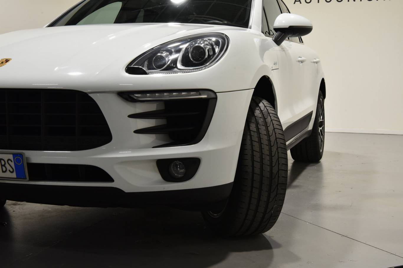PORSCHE Macan 65