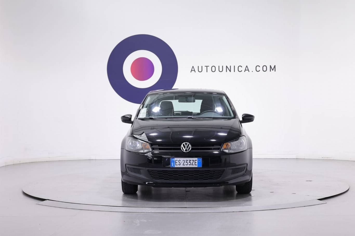 VOLKSWAGEN Polo 2