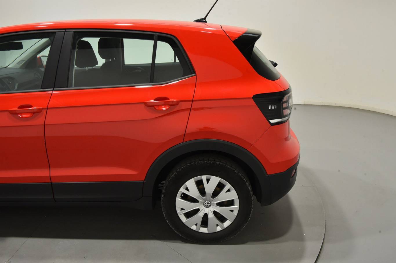 VOLKSWAGEN T-Cross 48