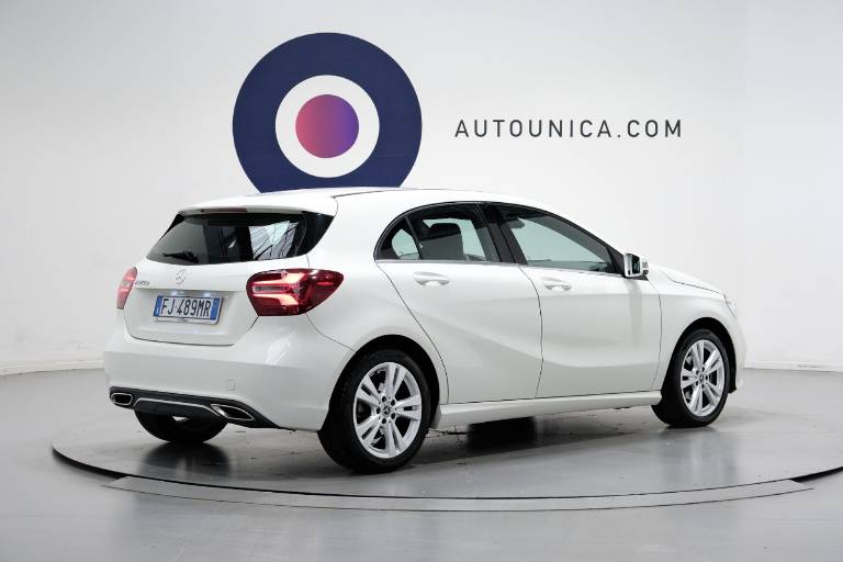 MERCEDES-BENZ A 180 16