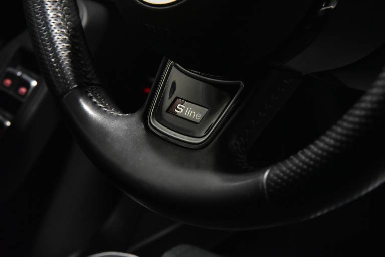 AUDI A4 47