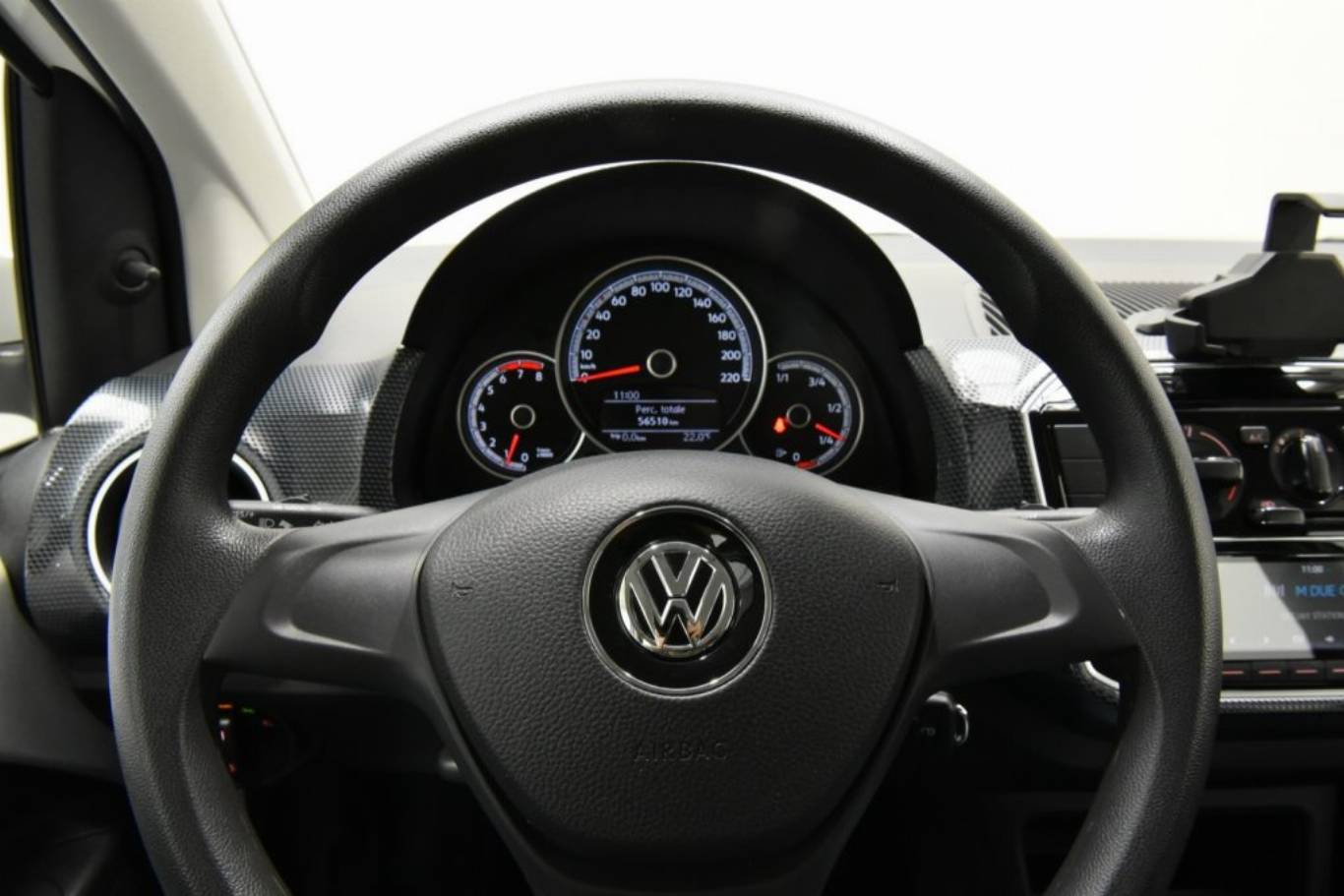 VOLKSWAGEN Up! 7