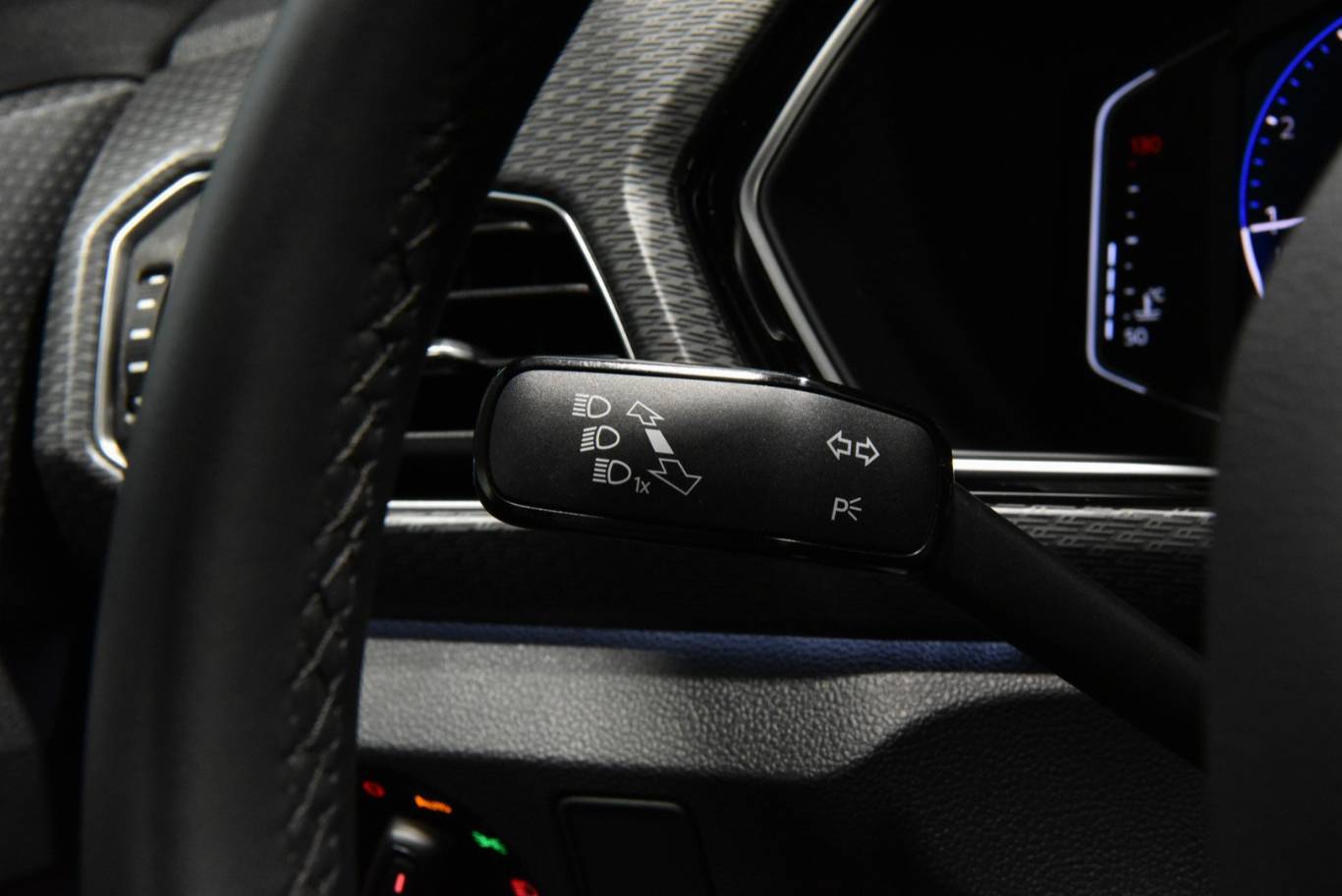 VOLKSWAGEN T-Cross 26