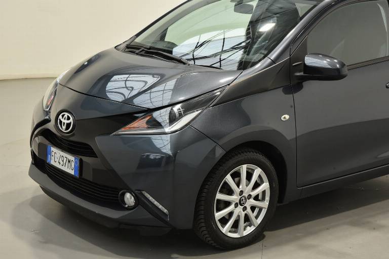 TOYOTA Aygo 33