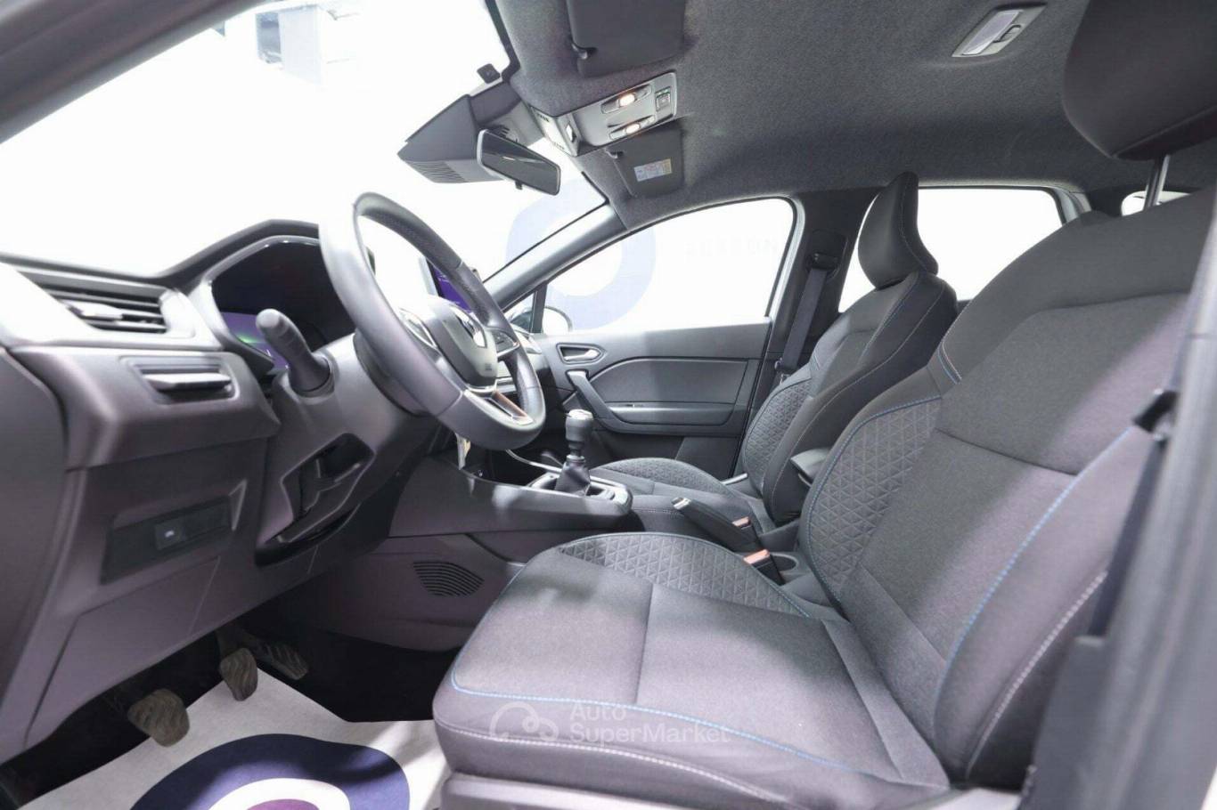 RENAULT Captur 19