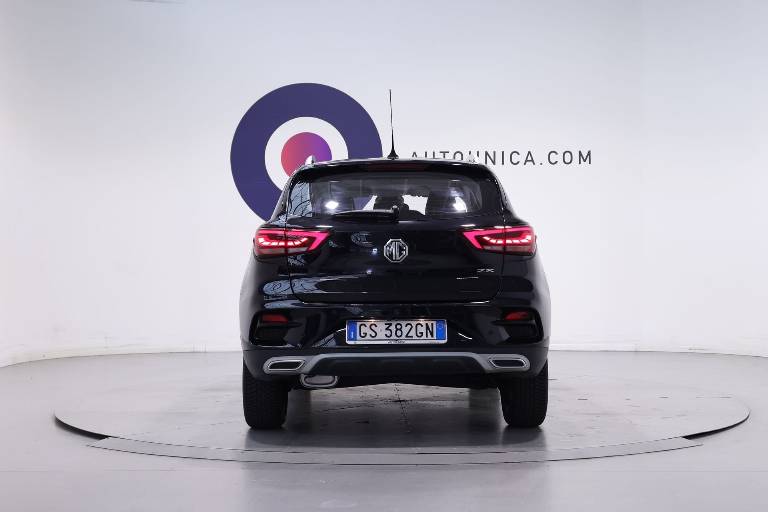 MG ZS 15