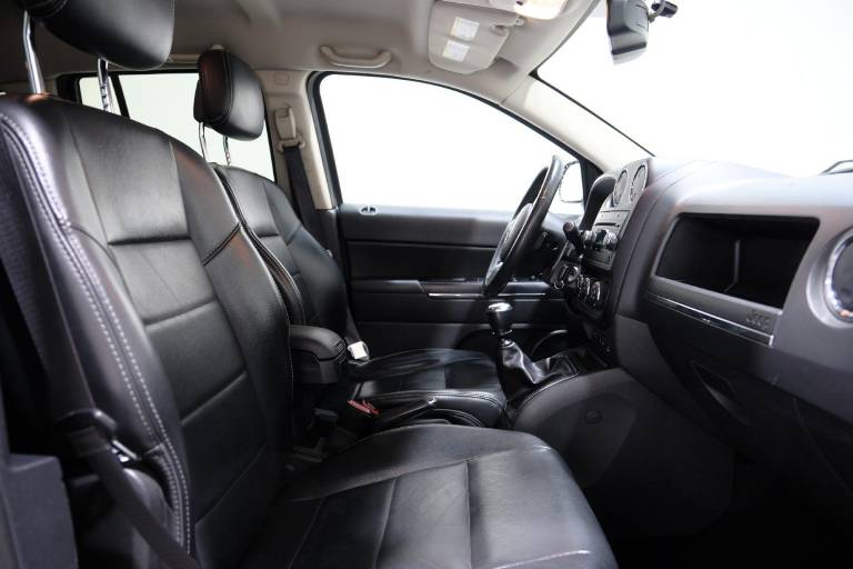 JEEP Compass 11
