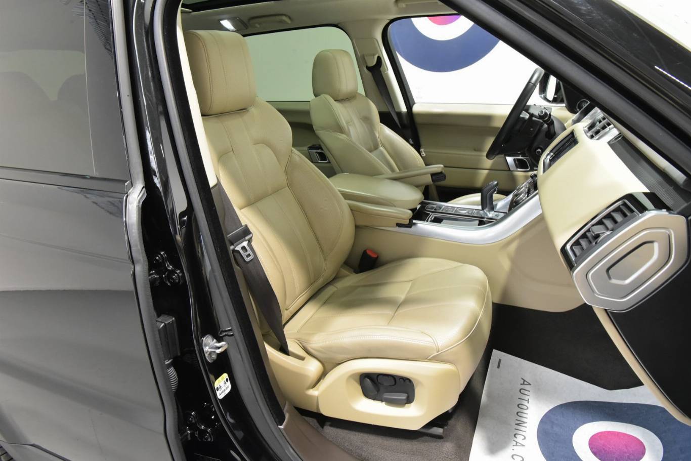 LAND ROVER Range Rover Sport 33