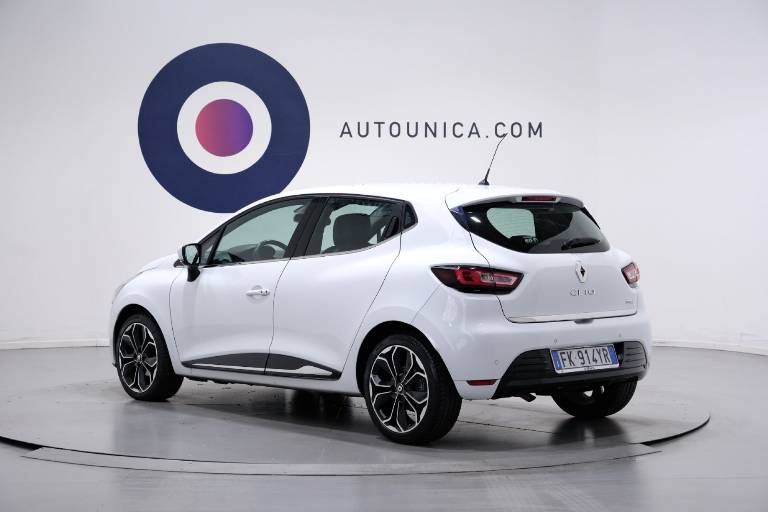 RENAULT Clio 17