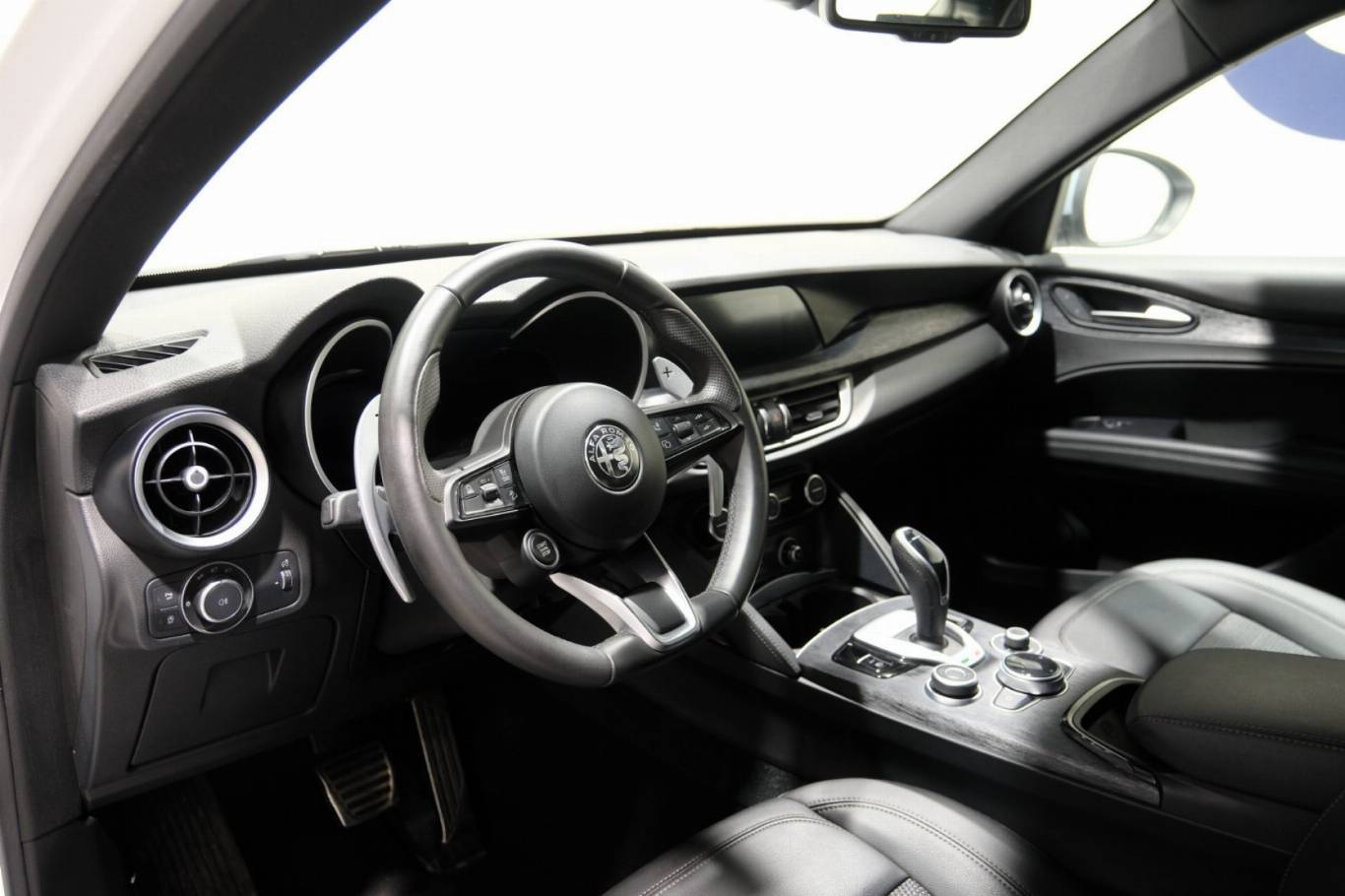 ALFA ROMEO Stelvio 5