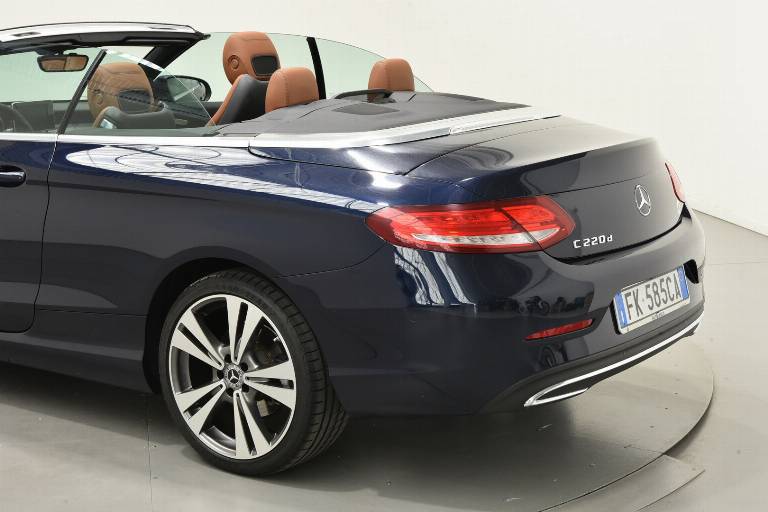 MERCEDES-BENZ C 220 35