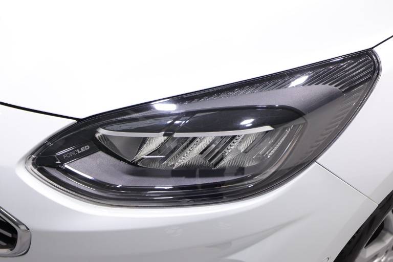 FORD Fiesta 38