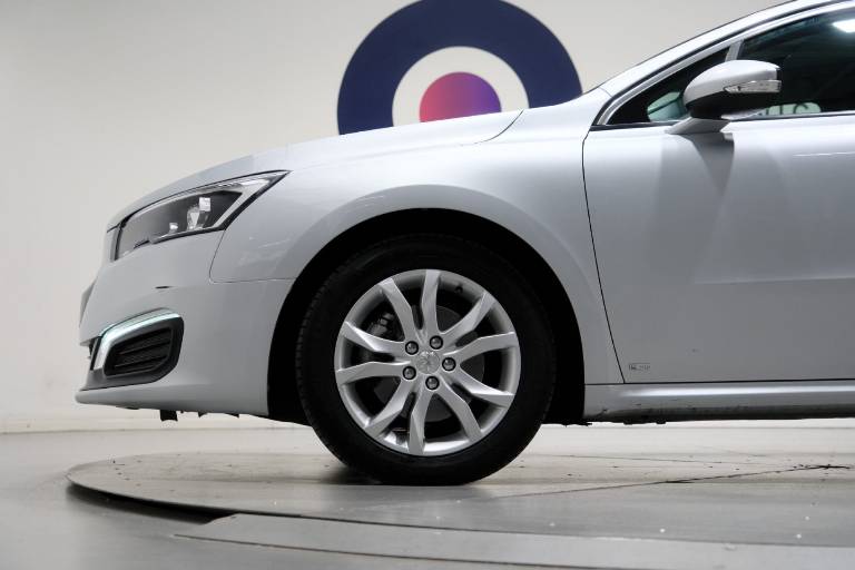PEUGEOT 508 19