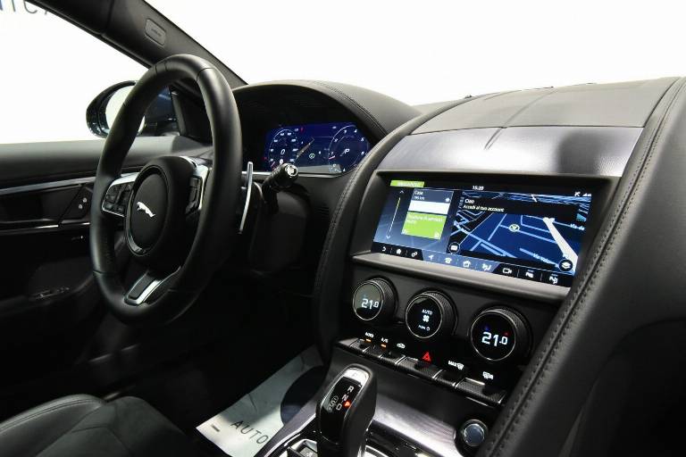 JAGUAR F-Type 28