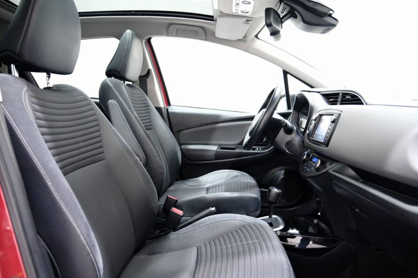 TOYOTA Yaris 61