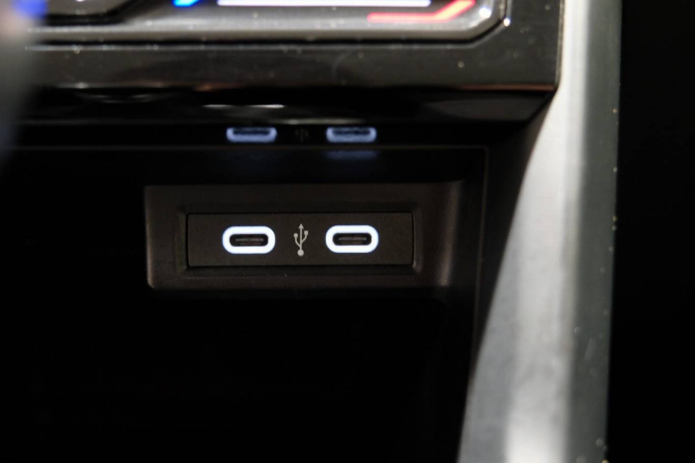 VOLKSWAGEN T-Cross 28