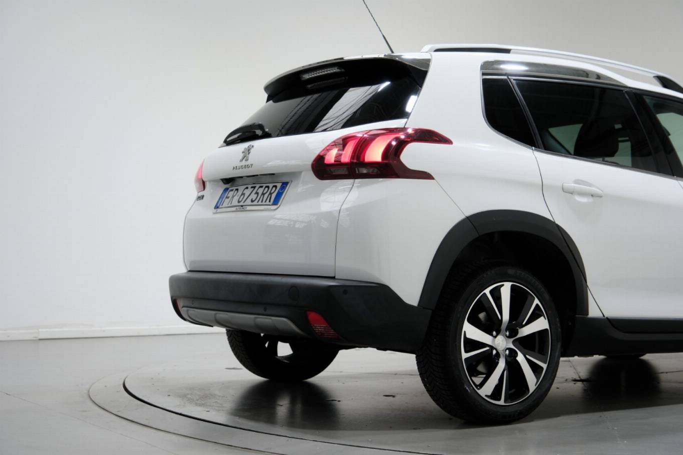 PEUGEOT 2008 49