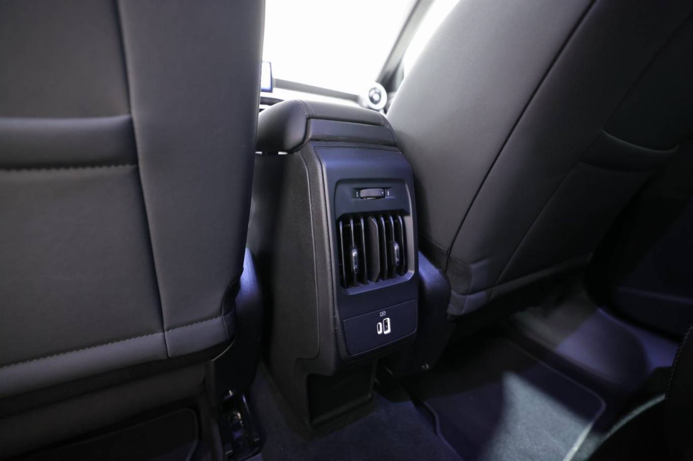 ALFA ROMEO Tonale 37