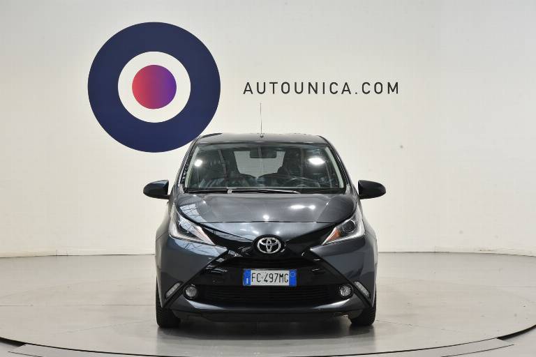 TOYOTA Aygo 5
