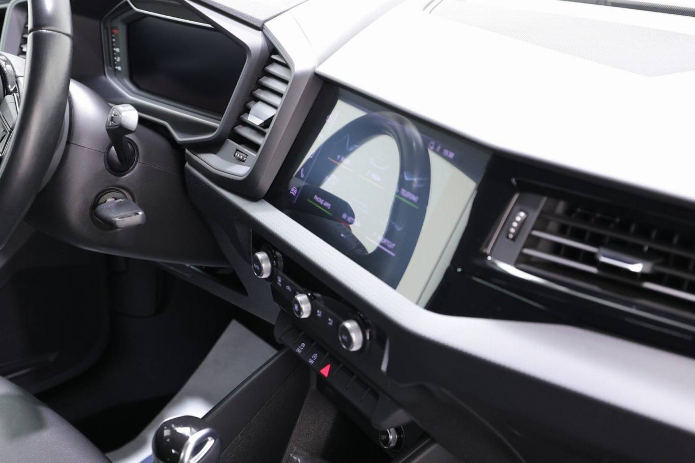 AUDI A1 44