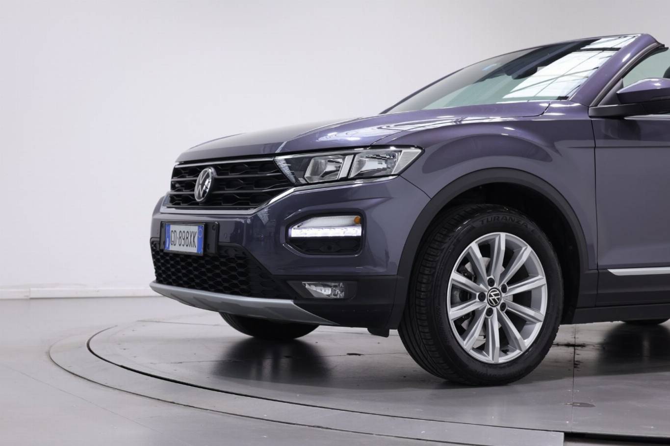 VOLKSWAGEN T-Roc 11