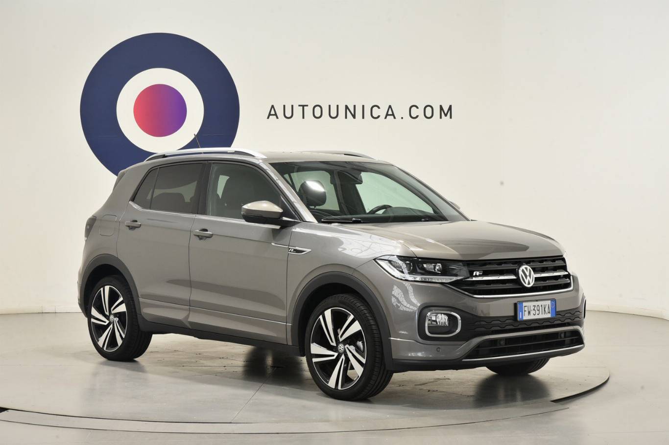 VOLKSWAGEN T-Cross 3