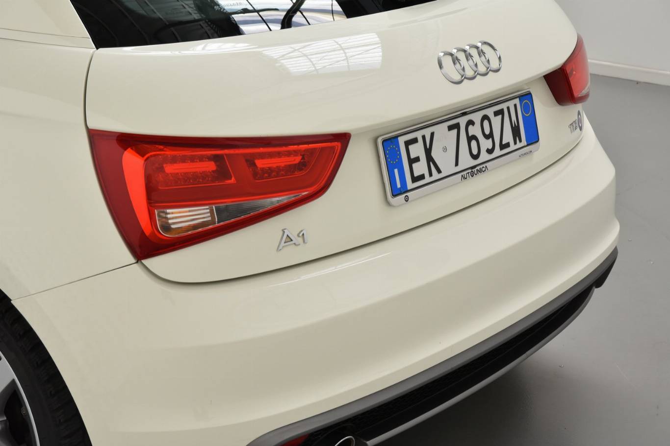 AUDI A1 66
