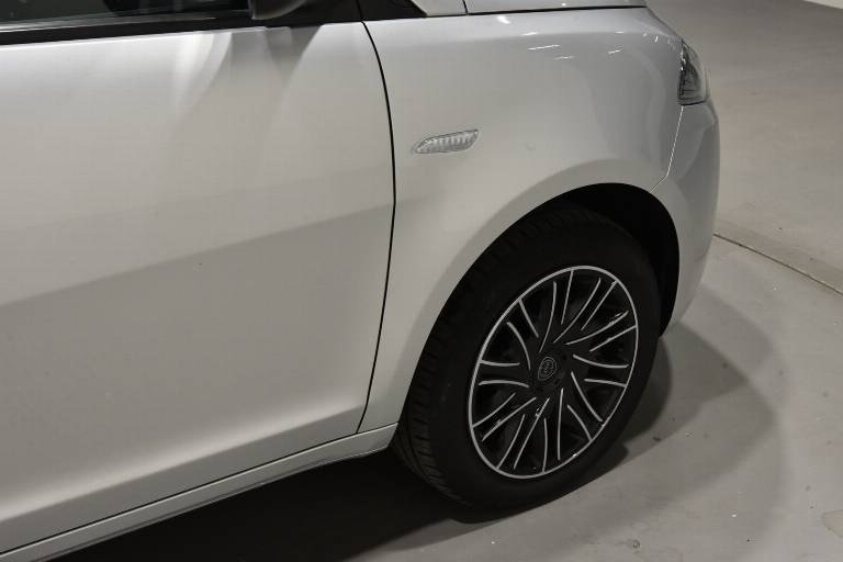 LANCIA Ypsilon 51