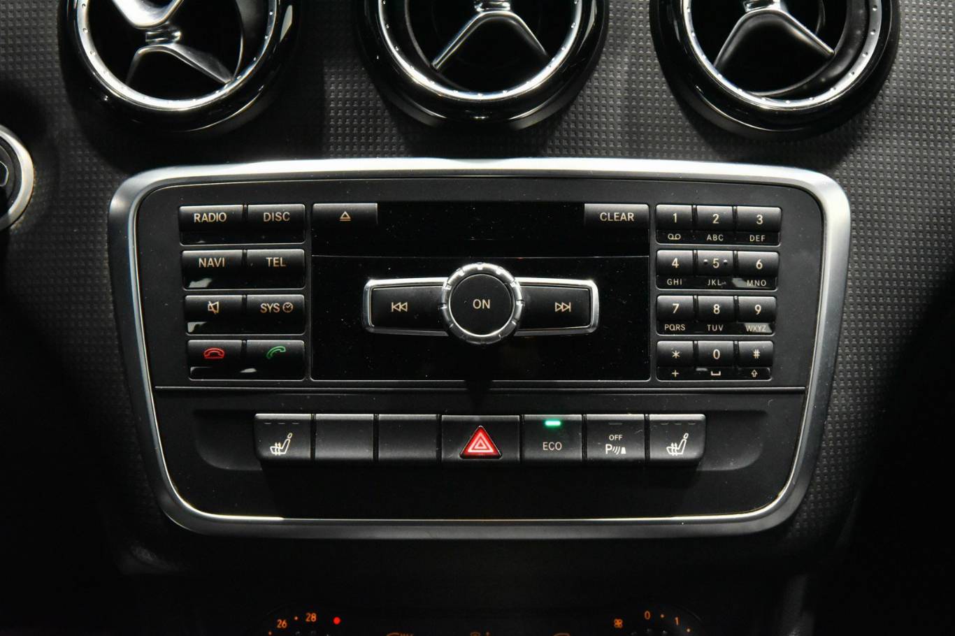 MERCEDES-BENZ A 180 11