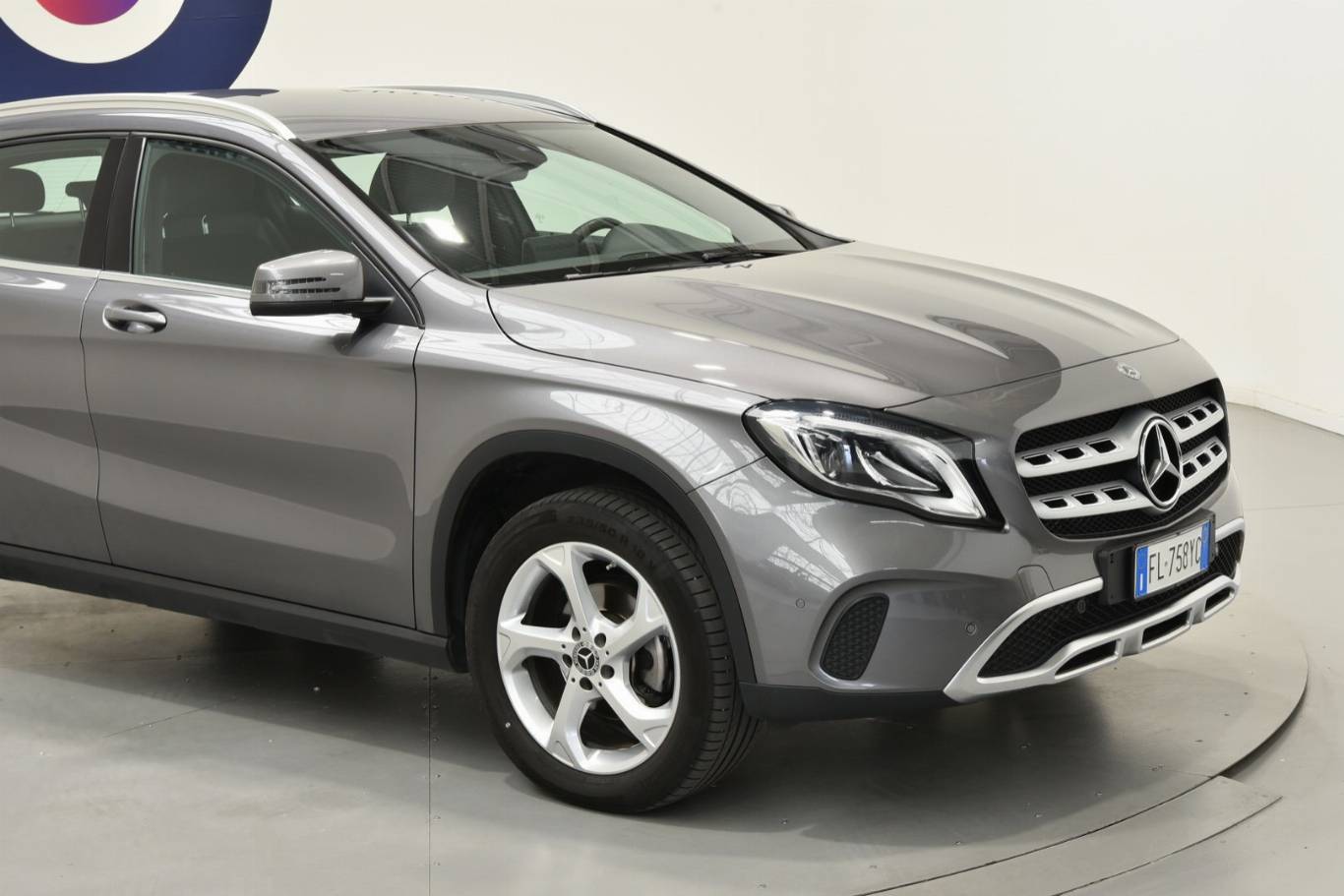 MERCEDES-BENZ GLA 200 16