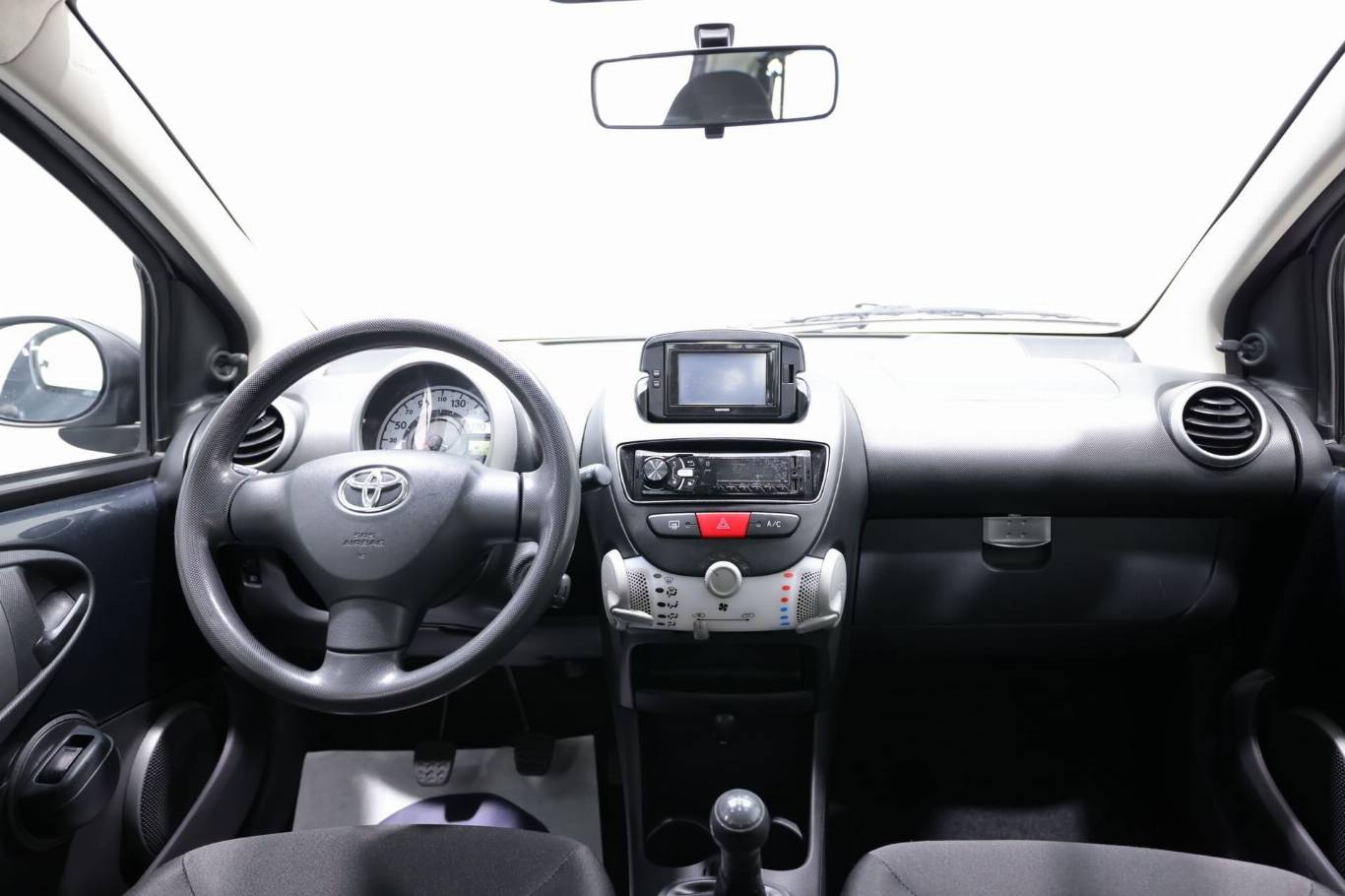 TOYOTA Aygo 10