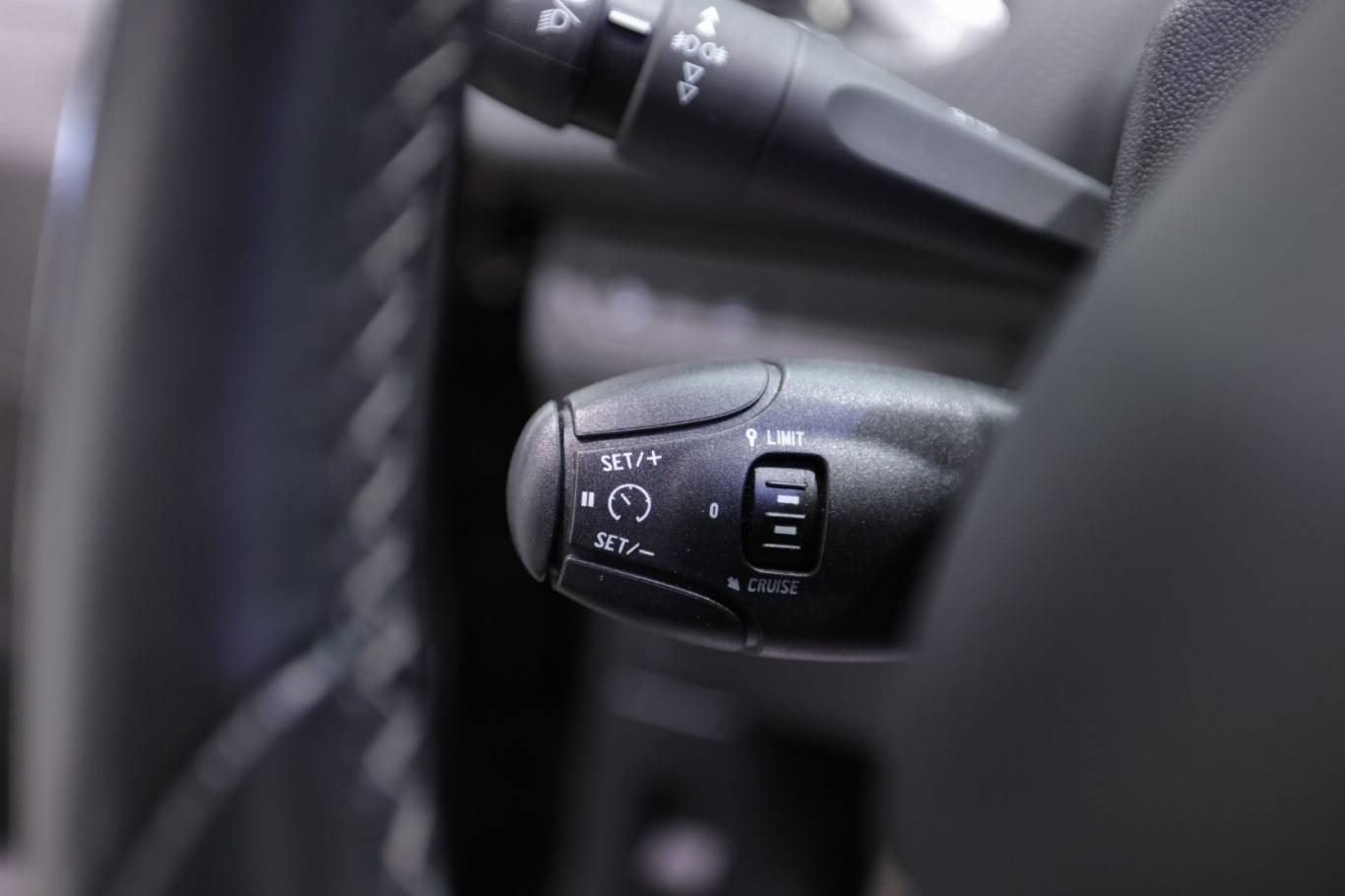 PEUGEOT 2008 23