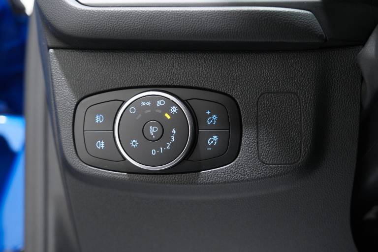 FORD Focus 25