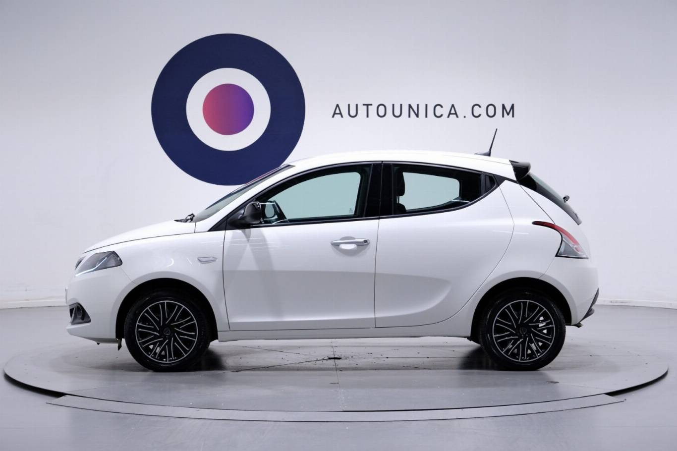 LANCIA Ypsilon 10