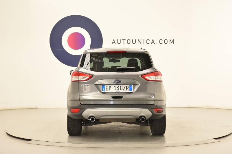 FORD Kuga 6