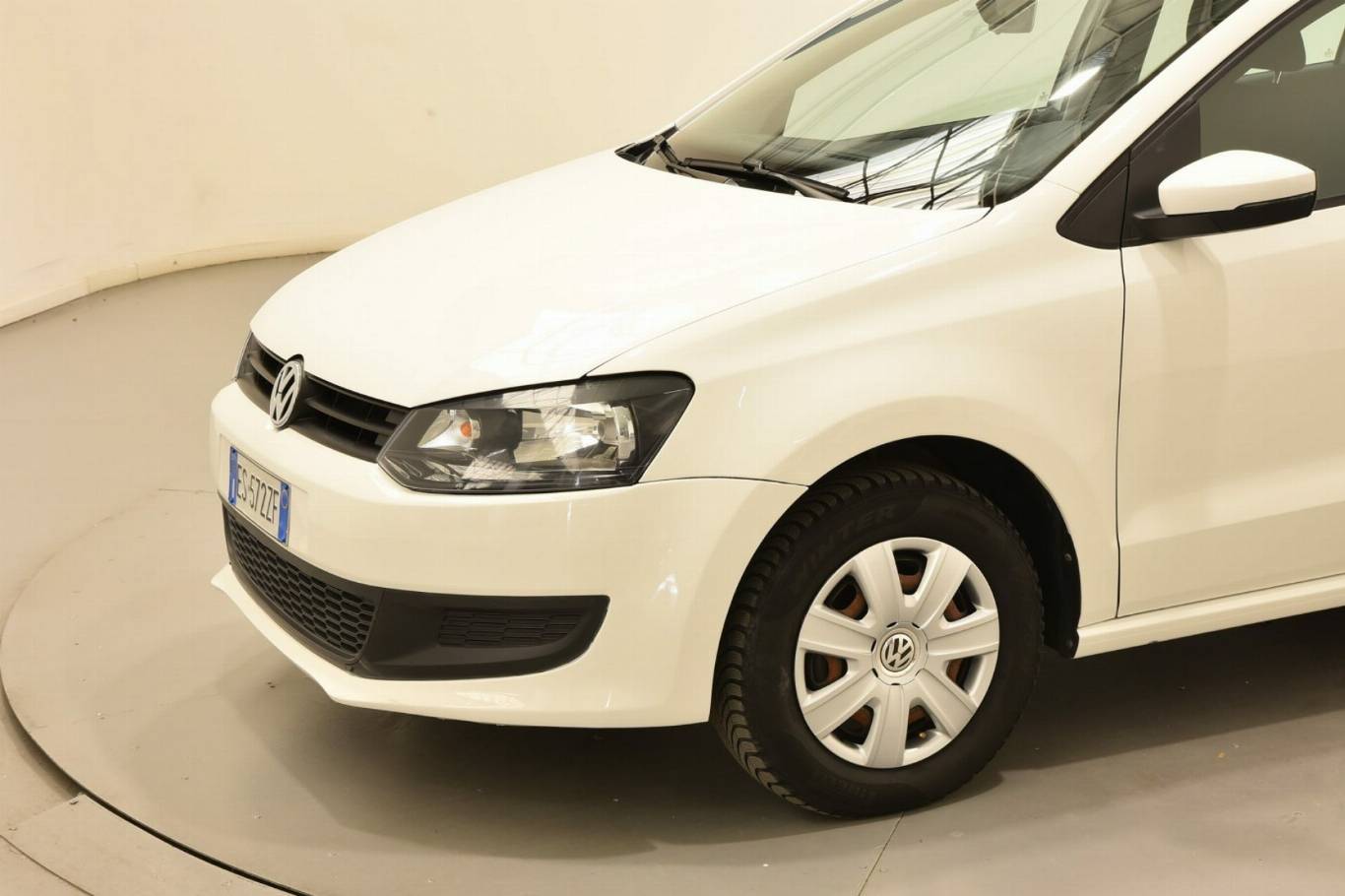 VOLKSWAGEN Polo 14