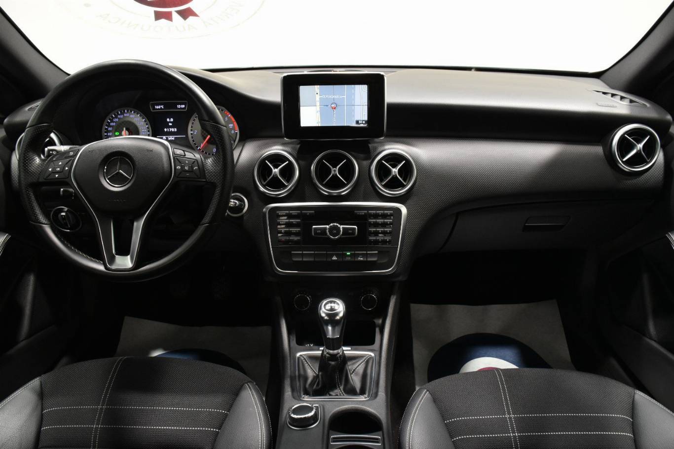 MERCEDES-BENZ A 180 32