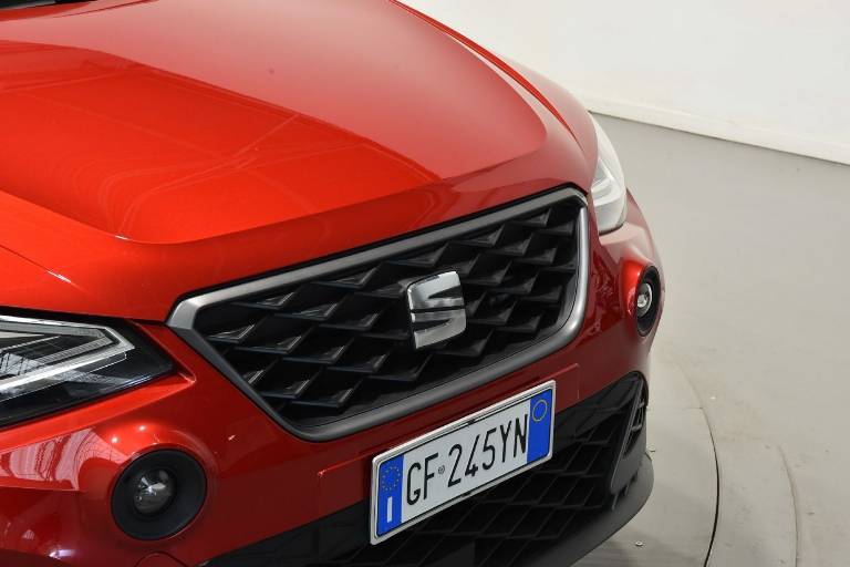 SEAT Arona 14