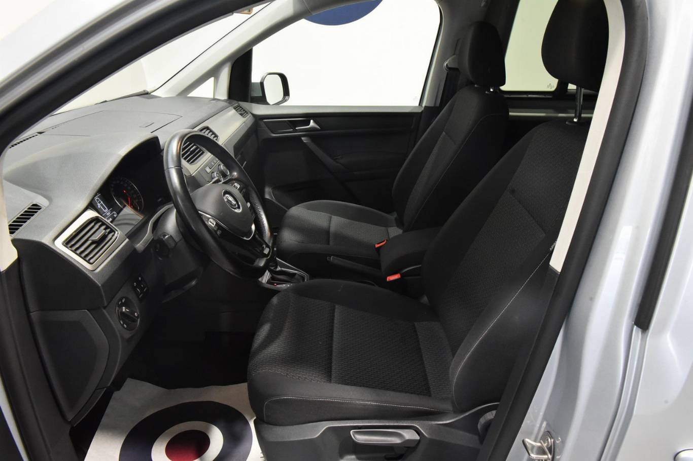 VOLKSWAGEN Caddy 4