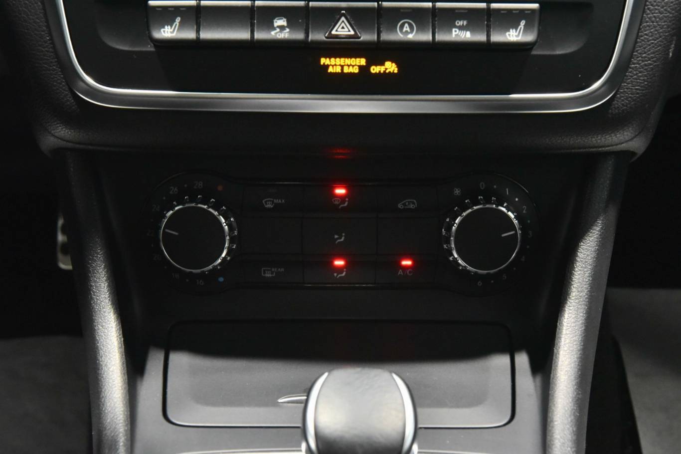 MERCEDES-BENZ CLA 45 AMG 9