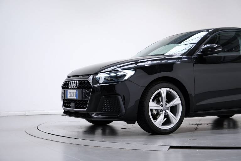 AUDI A1 11