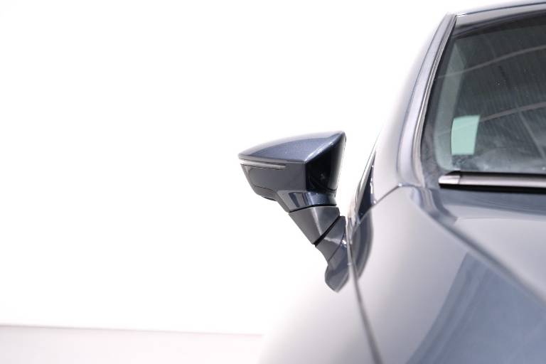 SEAT Leon 48