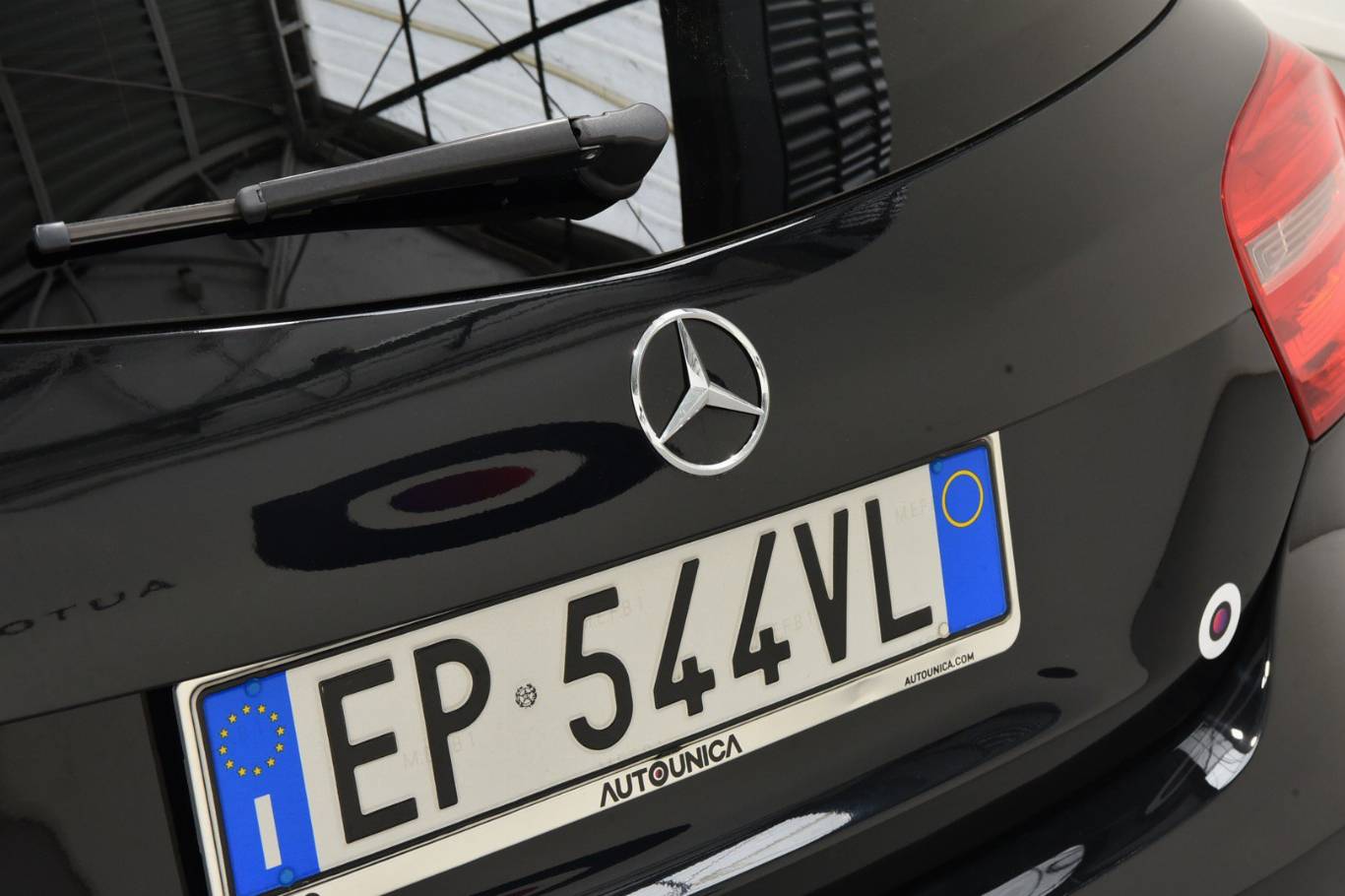 MERCEDES-BENZ A 180 46