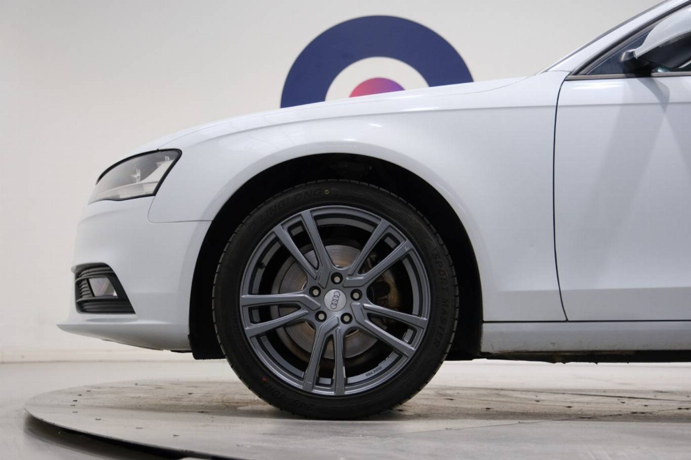 AUDI A4 18