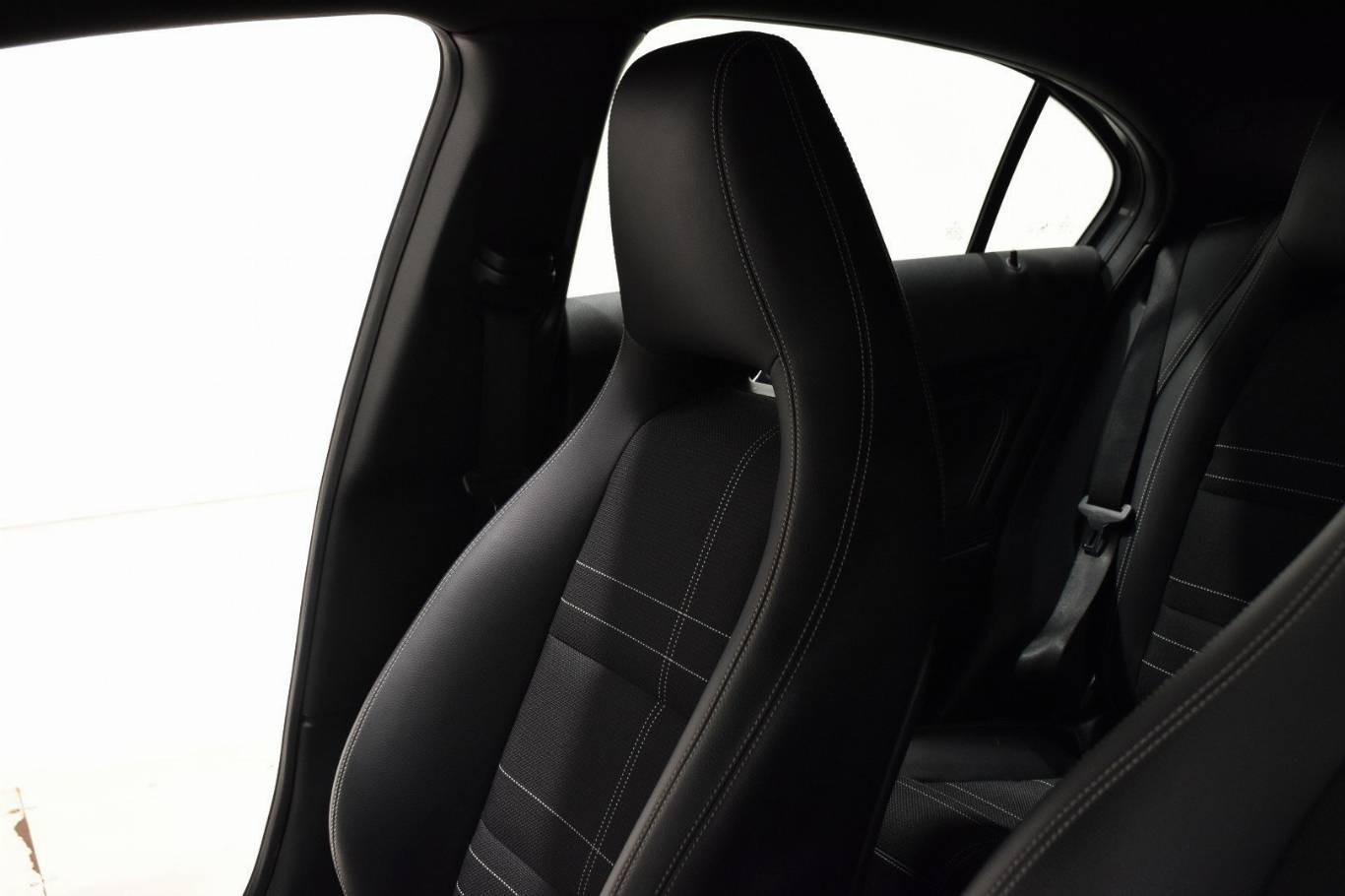 MERCEDES-BENZ A 180 29