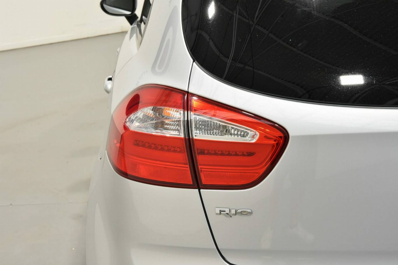 KIA Rio 17