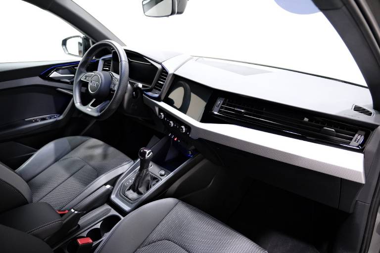 AUDI A1 57